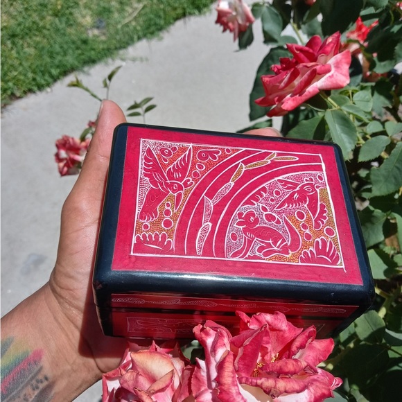 Handmade lacquer with técnic maque